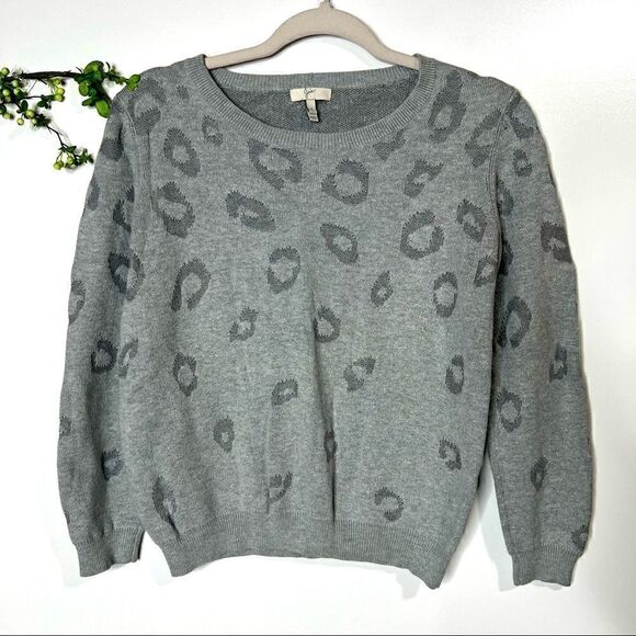 Joie Gray Lilibeth Leopard Animal Print Embossed Sweater - Picture 4 of 11